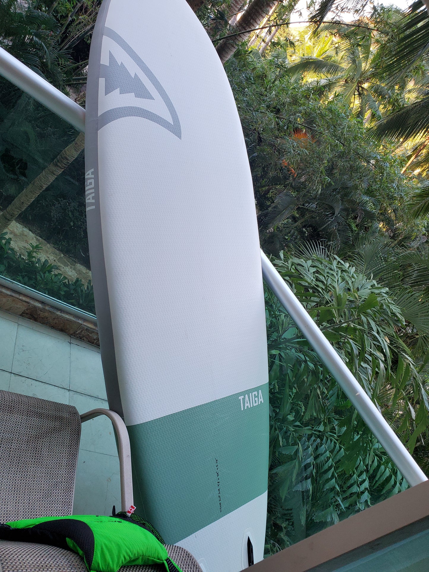 Location SUP Nano Zip Air 9'-8" TAIGA 4H